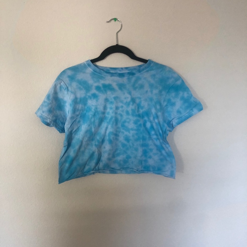 Blue tie dye crop top